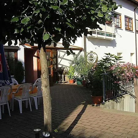 An Der Linde 2*